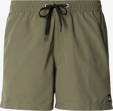 QUIKSILVER Badshorts 'SOLID 15' i grön: framsida
