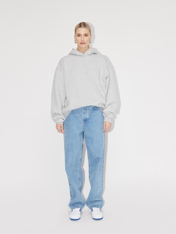 Sweat-shirt 'Rieke' LeGer by Lena Gercke en gris