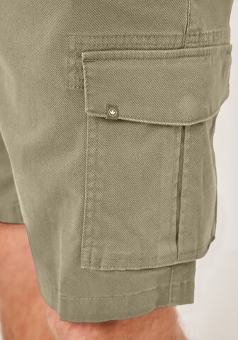 REDPOINT Regular Hose 'CALGARY' in Grün