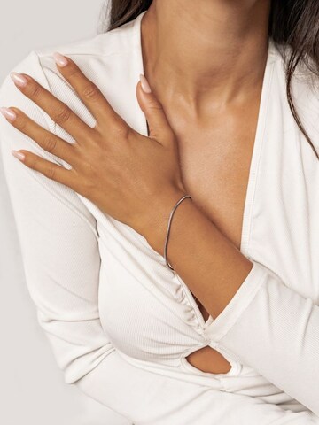 Hey Happiness Armband 'Serpent Loop' in Silber