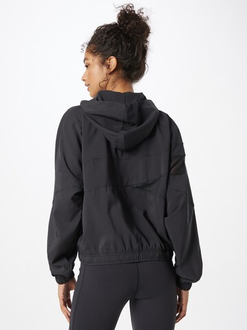 Reebok Sportjacke in Schwarz