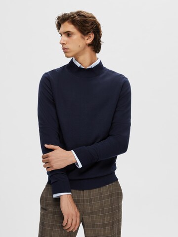 SELECTED HOMME Sweater in Blue: front