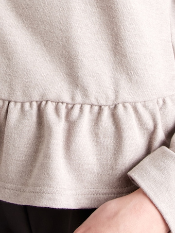 Cream Sweatshirt 'CR Talli' in Grau