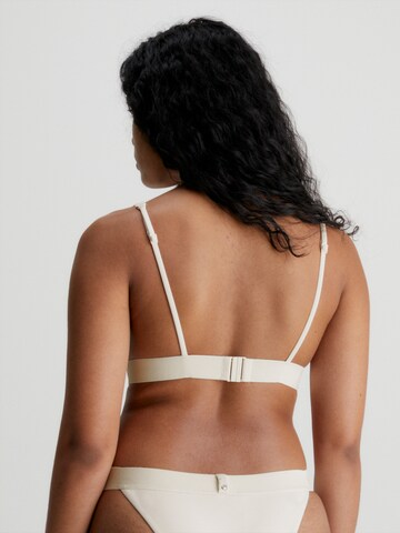 Calvin Klein SwimwearTrokutasti Bikini gornji dio - bijela boja