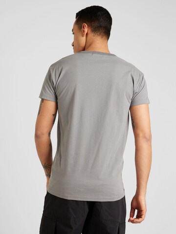 Derbe T-Shirt 'Matrosenmöwe' in Grau