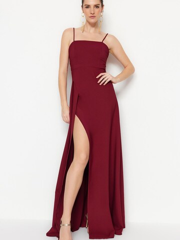 Trendyol Evening Dress in Purple: front