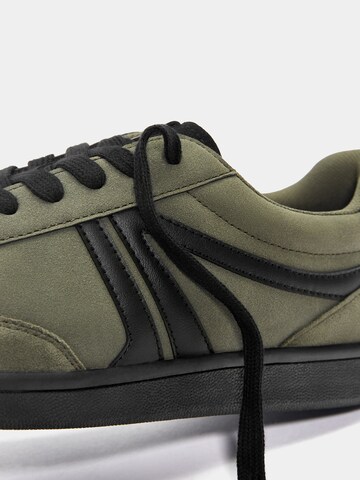 Pull&Bear Platform trainers in Green