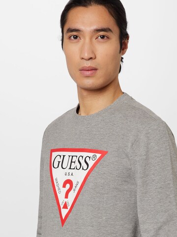 GUESS Sweatshirt 'Audley' in Grau