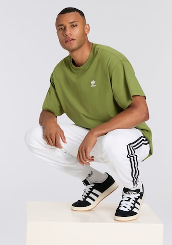 ADIDAS ORIGINALS Paita 'ESS' värissä vihreä