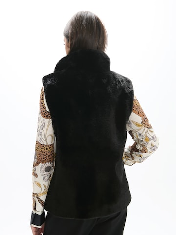 Lola Casademunt Vest in Black