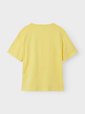 Maglietta 'VAGNO' di NAME IT in giallo