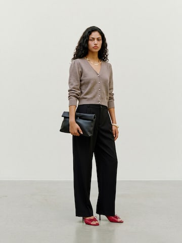 VERO MODA Gebreid vest 'VMDOFFY' in Bruin