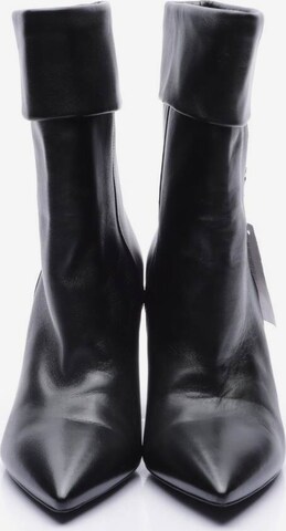 Saint Laurent Dress Boots in 41 in Black