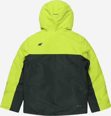 4F - Chaqueta deportiva en verde