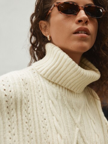 Next Sweater in Beige