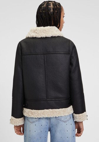Veste mi-saison 'G2WTawnia' Gipsy by Mauritius en noir