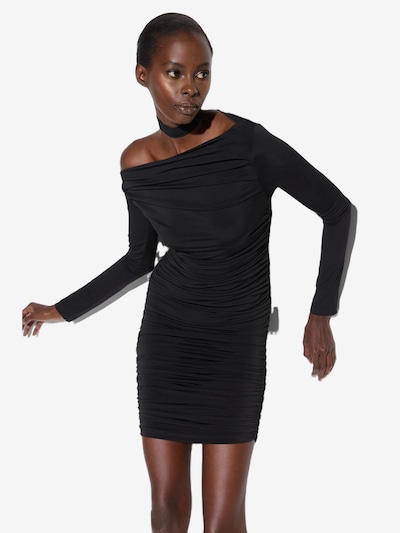 No Matter What Robe en noir, Vue avec produit