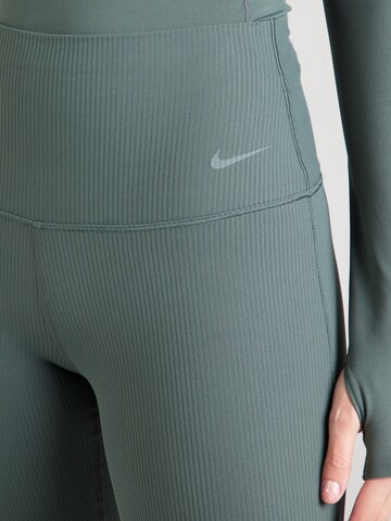 Flared Pantaloni sportivi 'ZENVY' di NIKE in verde