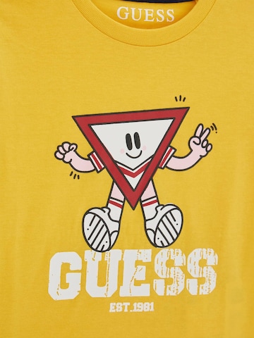 GUESS T-Shirt in Gelb