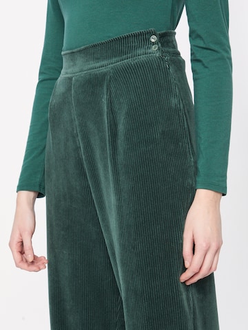 Brava Fabrics Loose fit Pleat-Front Pants in Green