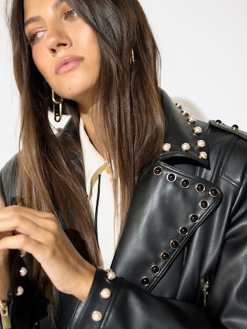 Lola Casademunt Between-season jacket in Black: front
