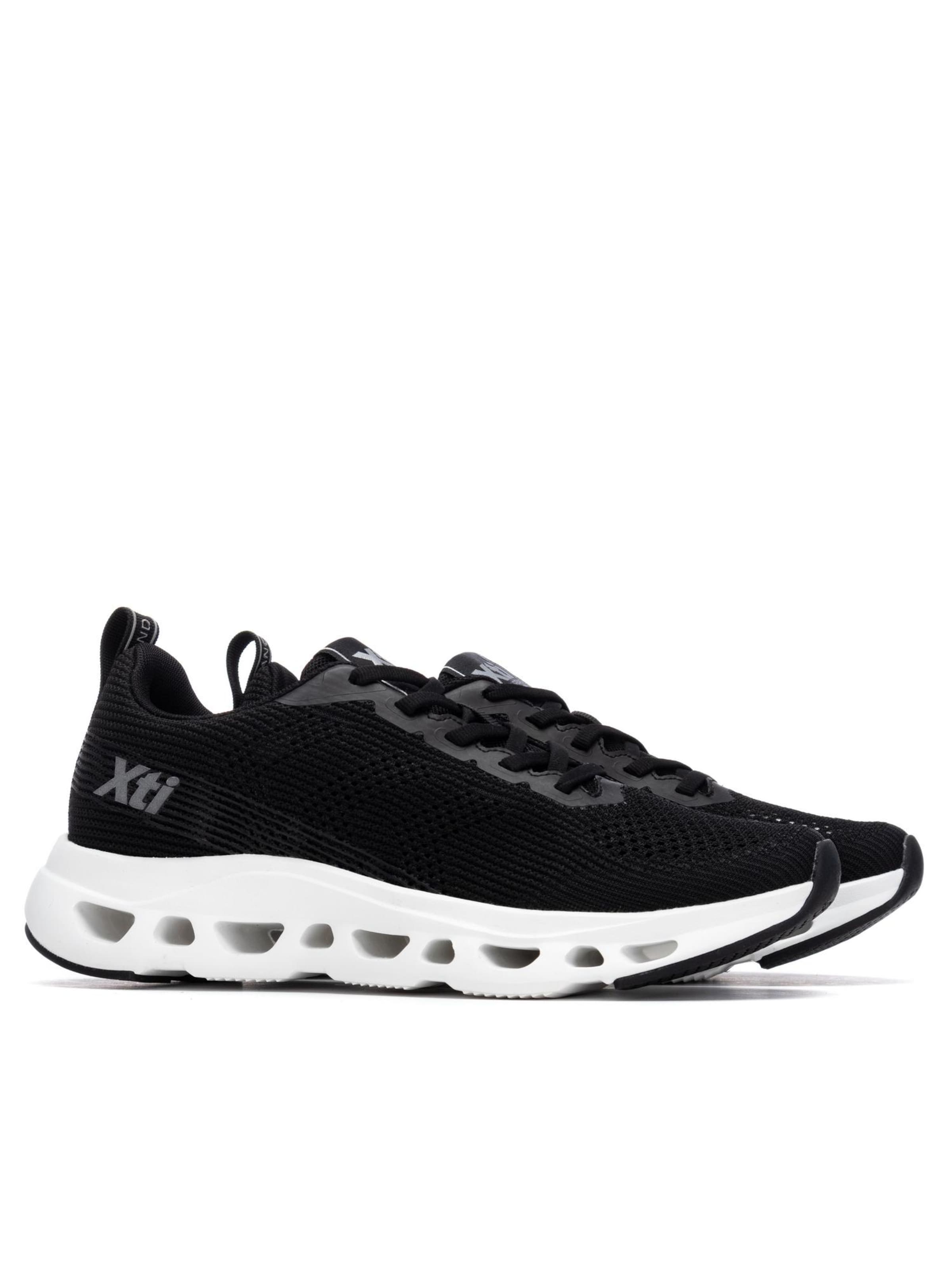 Xti Athletic Shoes in Black