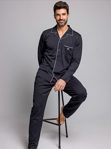 zd ZERO DEFECTS Long Pajamas 'Marine' in Blue: front