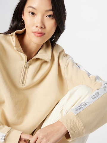 LEVI'S ® Sweatshirt 'Graphic Rue 1/4 Zip Crew' i beige