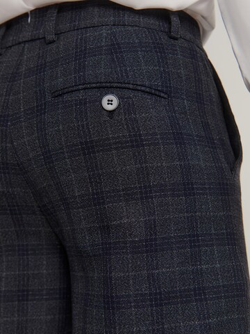 Guido Maria Kretschmer Men Regular Hose 'Christos' in Grau
