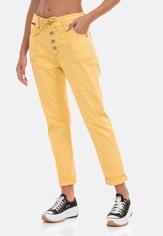 CIPO & BAXX Regular Pants in Yellow