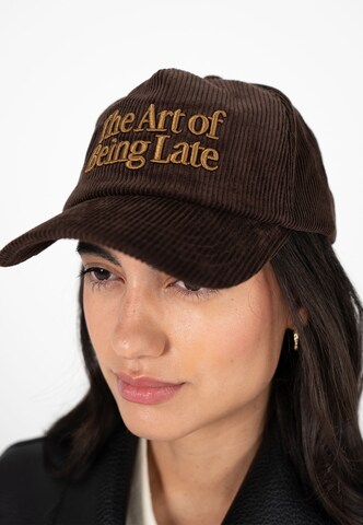 Prohibited Pet 'Late Club' in Bruin