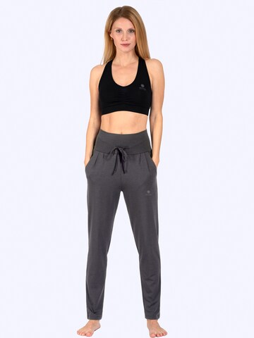 Magadi Regular Sporthose 'Susan' in 