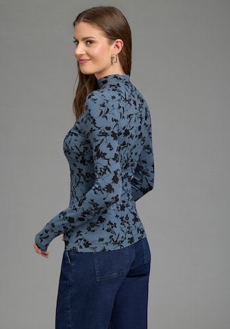 LAURA SCOTT Shirt in Blue