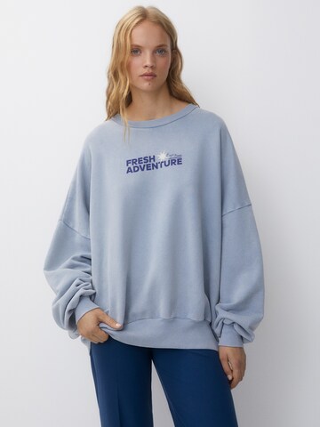 Sweat-shirt Pull&Bear en bleu : devant