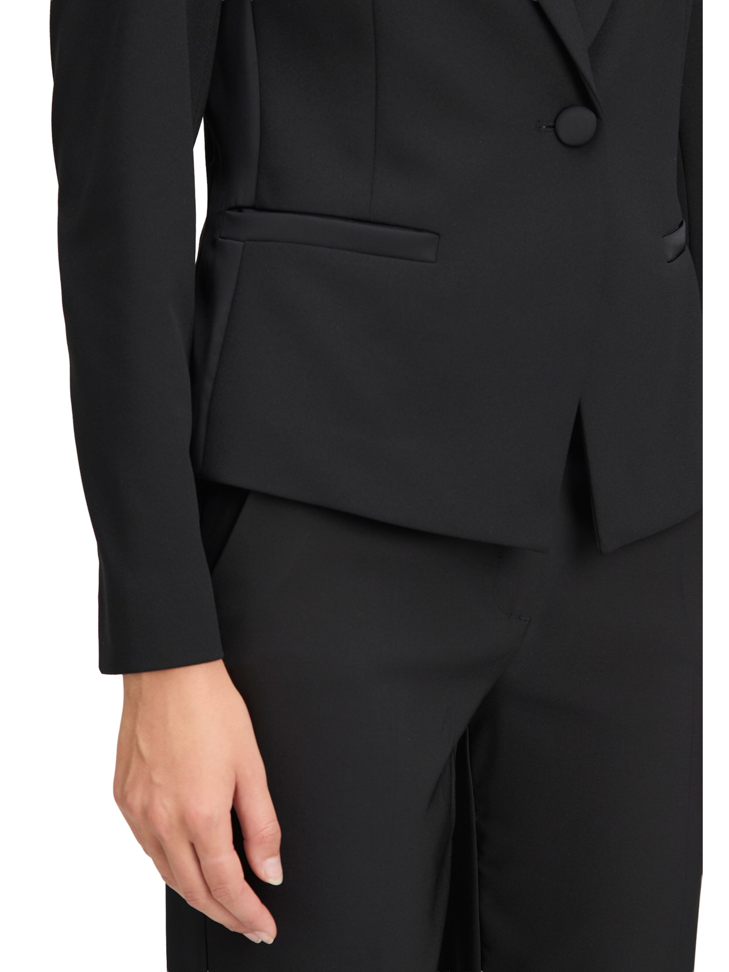 Betty Barclay Blazer in Black