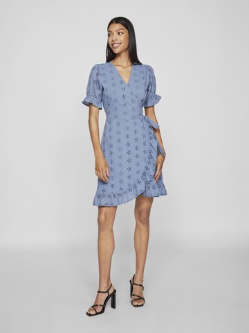 Robe d’été VILA en bleu