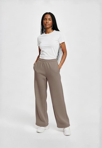 Wide Leg Pantalon Urban Classics en gris : devant