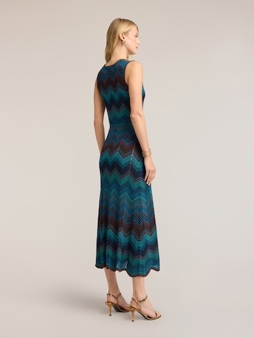Robe MOTIVI en bleu