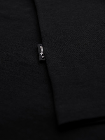 Maglietta di Ombre in nero
