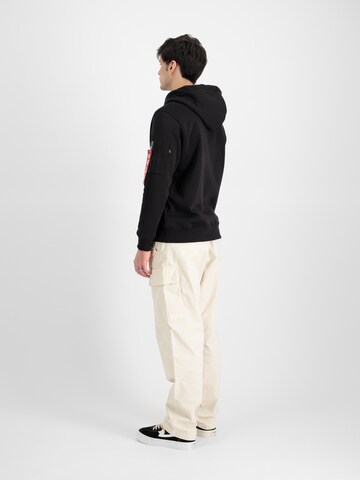 ALPHA INDUSTRIES Sweatshirt in Zwart