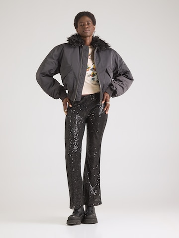 Hailys - Flared Calças em preto