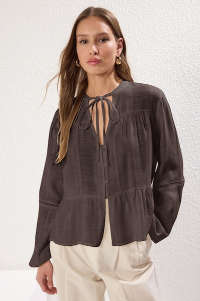 Trendyol Blouse in XS in Chocolate, Item view