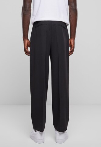 Urban Classics Loose fit Pleat-Front Pants in Black