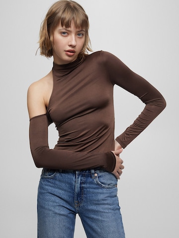 Pull&Bear Shirt in Brown: front