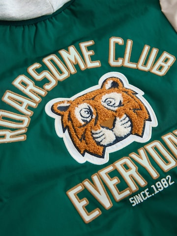 Next Tussenjas in Groen