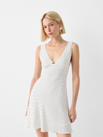 Bershka Letní šaty – béžová: přední strana
