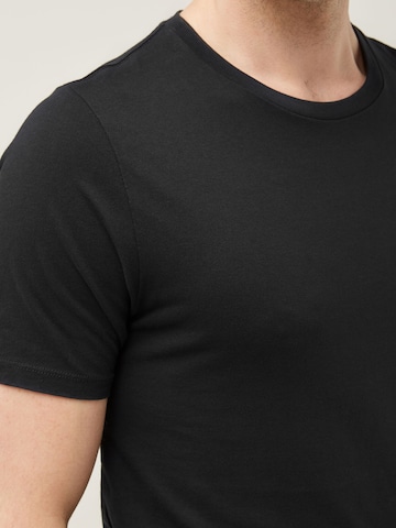 Next Shirt 'Essential' in Zwart