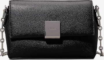 Calvin Klein Taška přes rameno – černá: přední strana