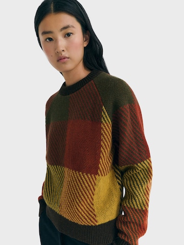 Thinking MU Svetr 'Nur' – hnědá