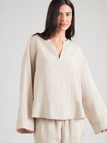 Chemisier COMMA en gris : devant